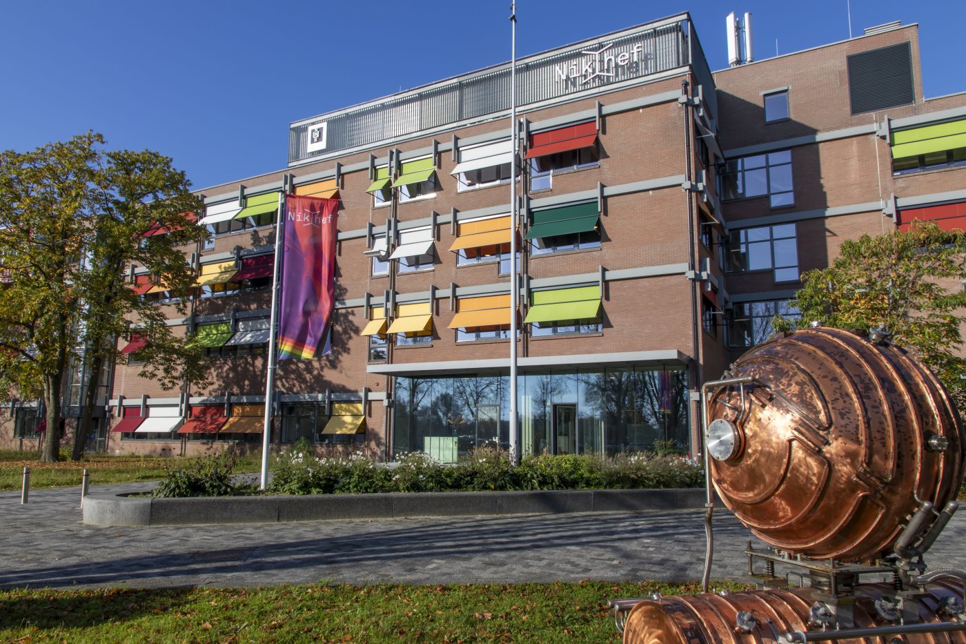 Gebouw van Nikhef op het Amsterdam Science Park
