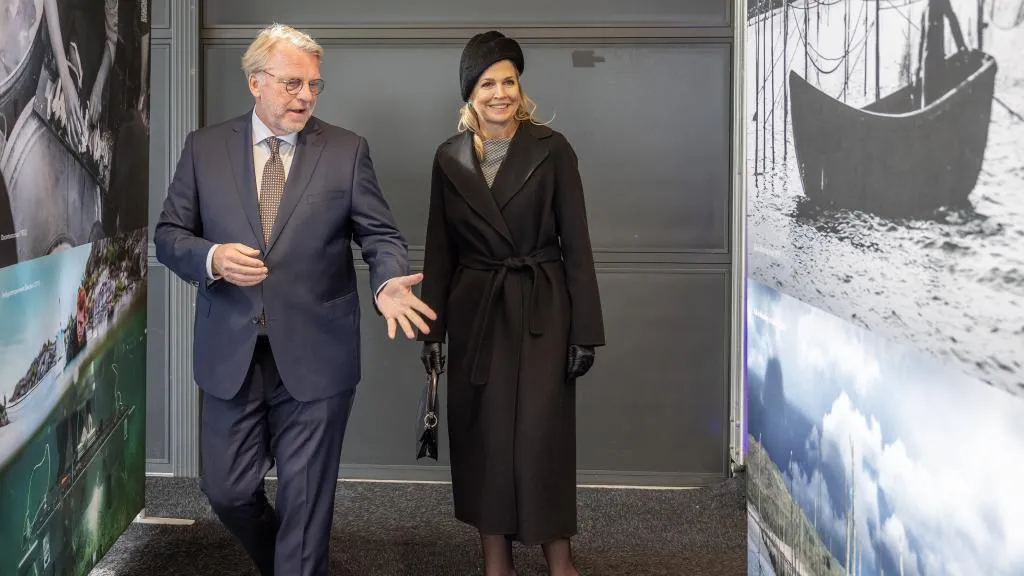 Queen Máxima and Han Dolman, photographed on the day of the christening of the research vessel Anna Weber-van Bosse